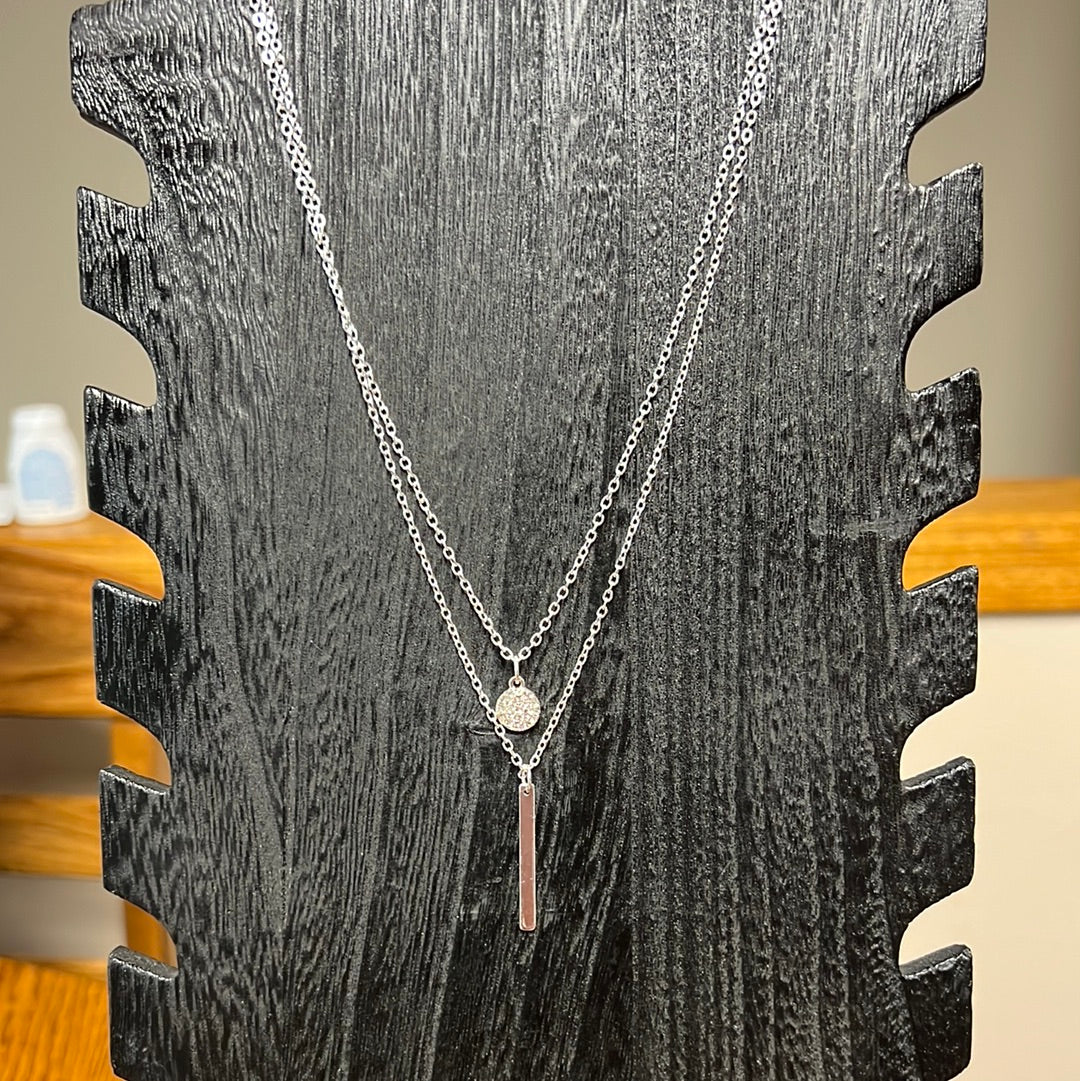 Rhinestone layered necklace
