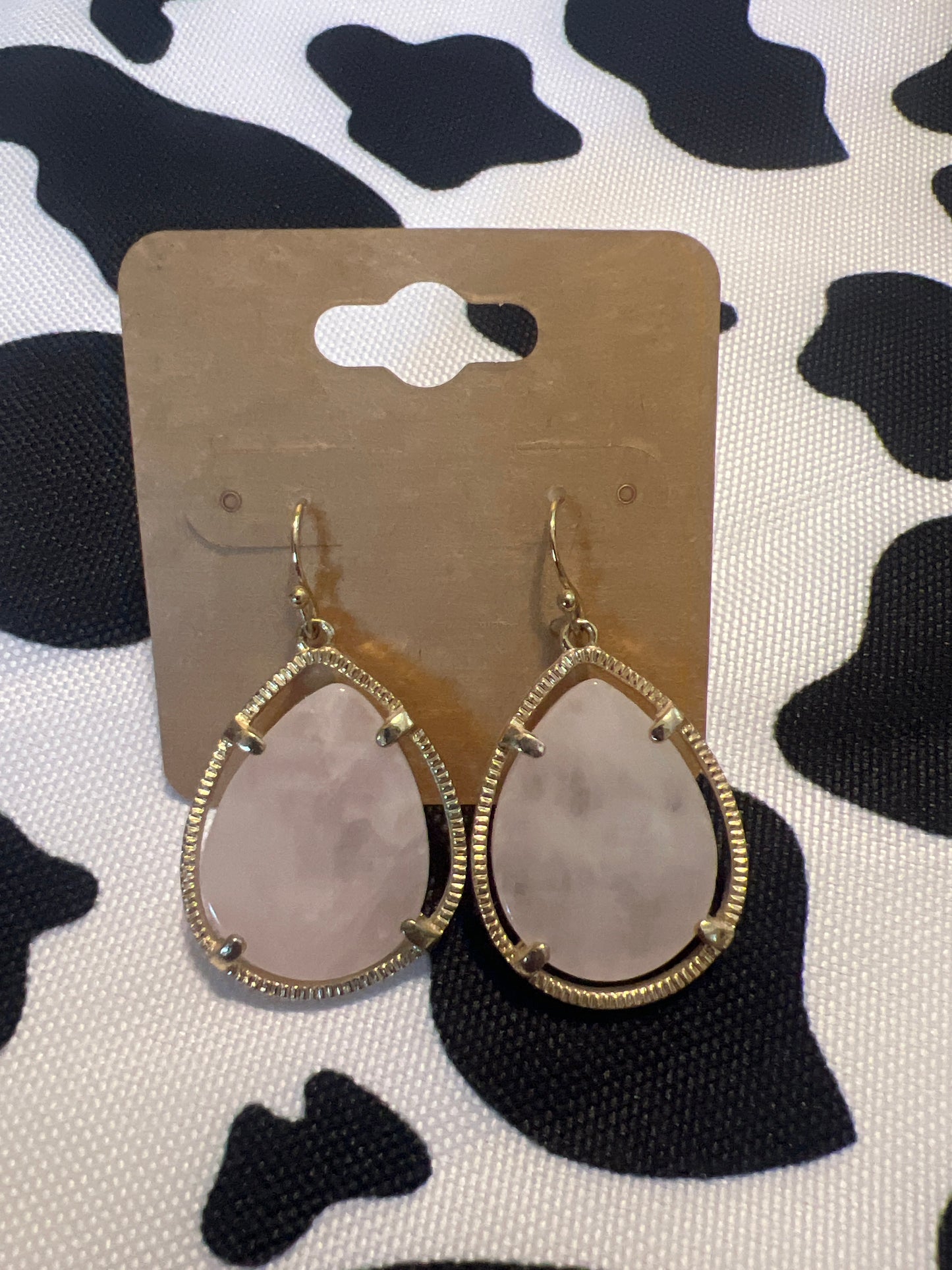 Teardrop stone earrings